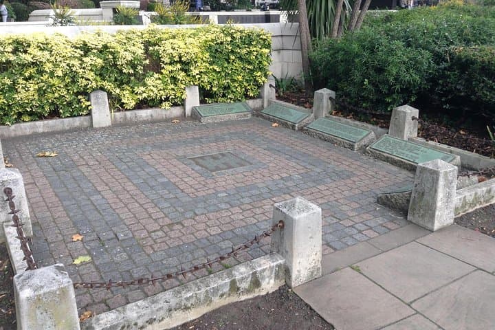 Medieval London: Self-Guided Audio Walk from Monument to the Tower photo 6