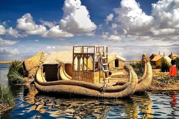 From Cusco to Lake Titicaca: Guided Day Visit to Uros and Taquile