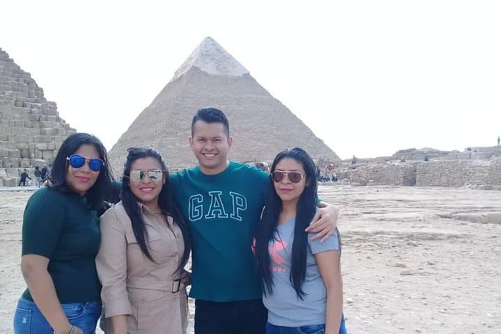 Private 8-Hour Giza Pyramids and Egyptian Museum Tour from Cairo photo 6