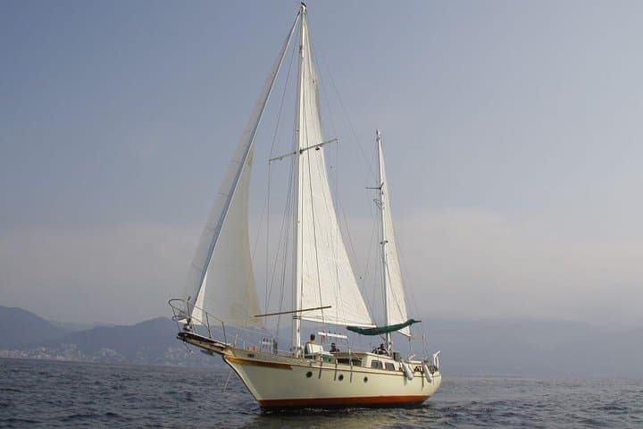 Marietas Islands Sail, Snorkel & Hidden Beach Day Trip from Nuevo Vallarta photo 5