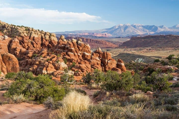Capture the Magic: Sunset and Night Photography Tour in Arches National Park photo 5