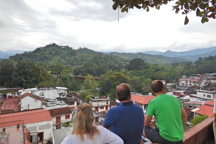 Tapijulapa & Villaluz Waterfalls Adventure: Rappel, Zipline and Magic Town Tour photo 3