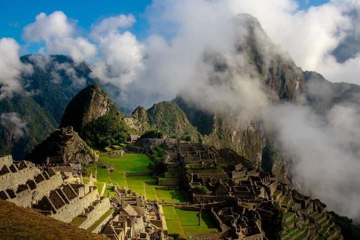 One-Day Short Trail to Machu Picchu: Train, Bus & Ruins in a Day photo 4