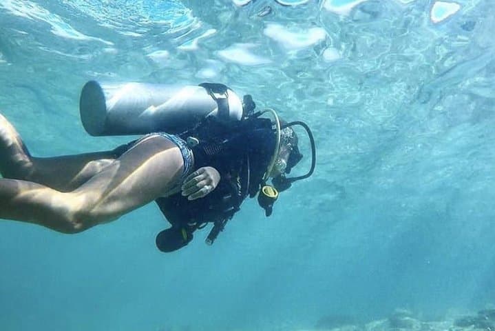 Beginner Scuba Diving at Magic Island, Honolulu — Guided Intro with Video photo 4