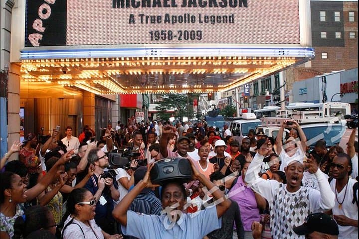 Harlem Gospel & NYC Highlights: Sunday Japanese-Language Sightseeing Tour photo 3