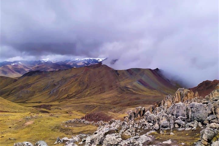 Palccoyo Mountain Day Hike: Rainbow Ridges Without the Crowds photo 3