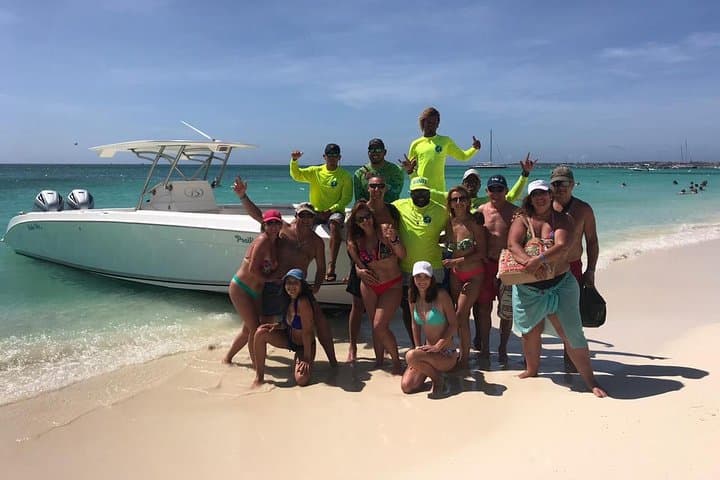 Aruba Private Luxury Boat Tours: Sail, Snorkel and Bottom Fishing from Eagle to Arashi