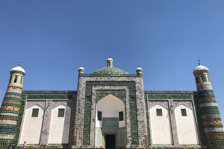 Kashgar & Karakul Lake: 2-Day Private Silk Road Expedition from Urumqi