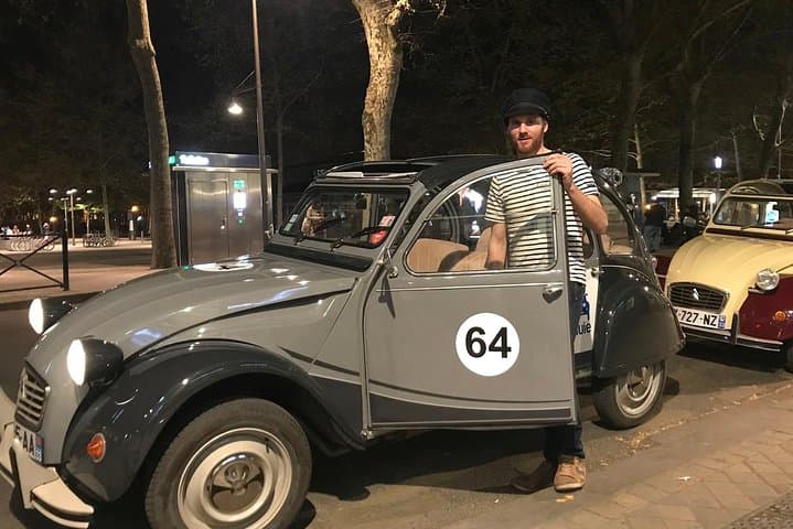 Bordeaux by Night in a Citroën 2CV: Illuminations Tour with Gifts photo 3