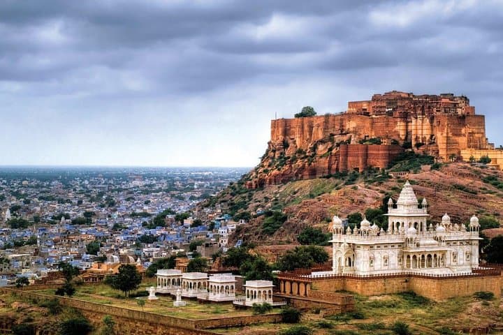 Private Rajasthan Tour with Taj Mahal: 8-Day Cultural Circuit from Delhi