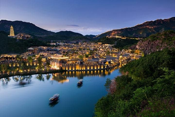 Private 2-Day Beijing Tour: Mutianyu Great Wall, Simatai Night View & Gubei Water Town photo 4