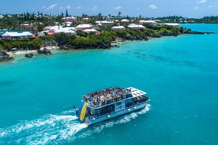 Bermuda Sundeck Sightseeing & Snorkel Cruise — Reefs, Beaches and Kayaks photo 2