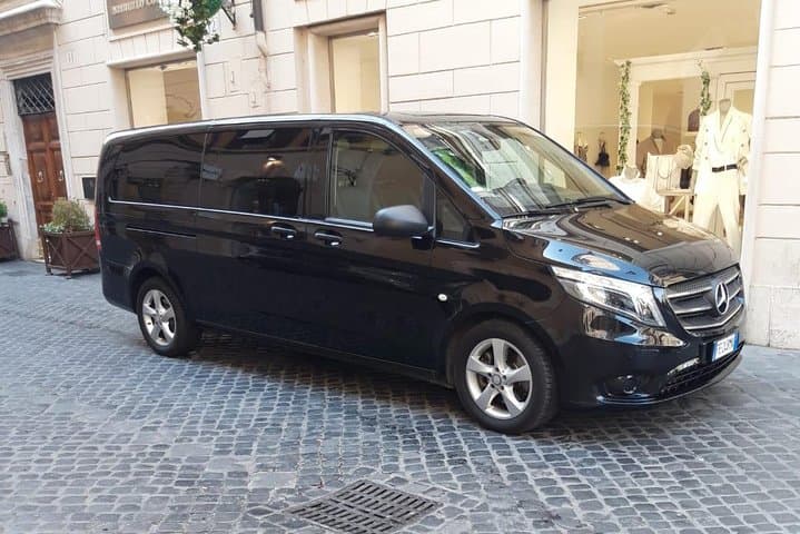Private Rome Sightseeing by Car: See Vatican, Colosseum & Historic Squares in 3 Hours photo 3