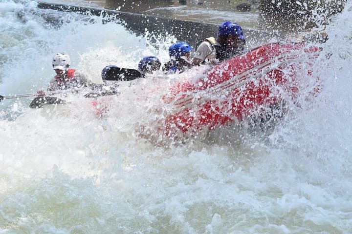 Kithulgala White Water Rafting on the Kelani River: Grade 2–3+ Rapid Adventure