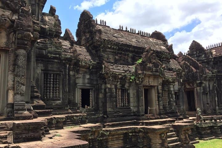 Private 4-Day Angkor Temples & Tonle Sap Lake Adventure — Siem Reap Guided Tour photo 4