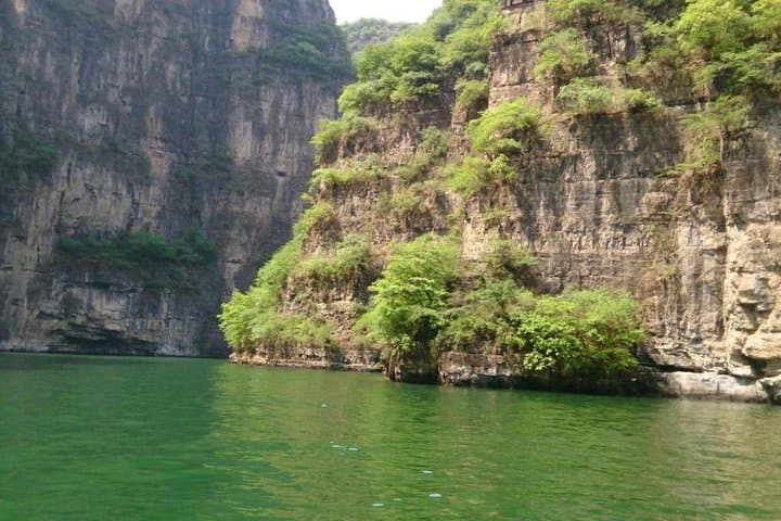 Beijing Longqing Gorge and Guyaju Caves Private Day Tour photo 6