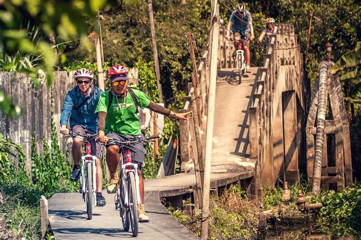 Pedal Bangkok's Peripheral Trails: 37 km Guided Bike Tour to Canals, Temples & Orchards photo 5