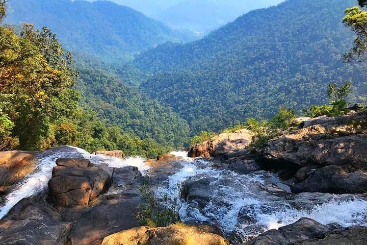 Bach Ma National Park 2-Day Trek: Hai Vong Dai Summit, Five Lakes & Hai Van Pass