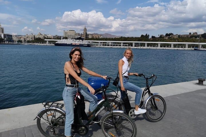 E‑Bike Tour & Full‑Day Rental in Málaga: City Sights to Coastal Promenades photo 6