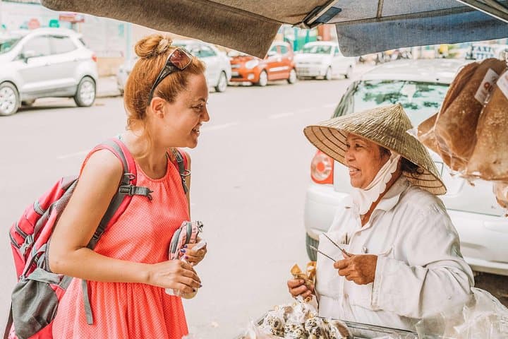 Essential Hoi An Food Tour: A 5-Hour Half-Day Culinary Walk Through the Ancient Town photo 2