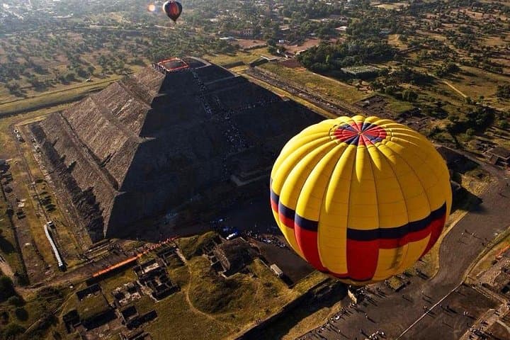 Hot Air Balloon Over Teotihuacan: Sunrise Flight to the Pyramids photo 1