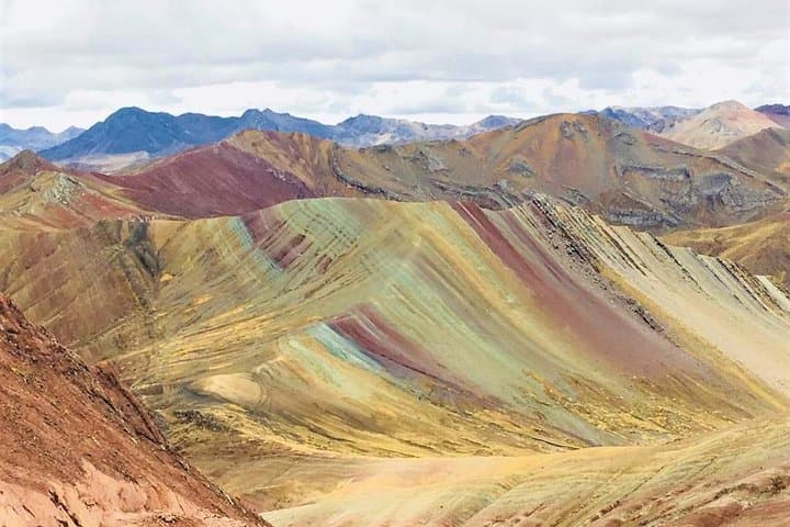 Palccoyo Mountain Day Hike: Rainbow Ridges Without the Crowds
