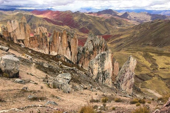 Palccoyo Mountain Day Hike: Rainbow Ridges Without the Crowds photo 5