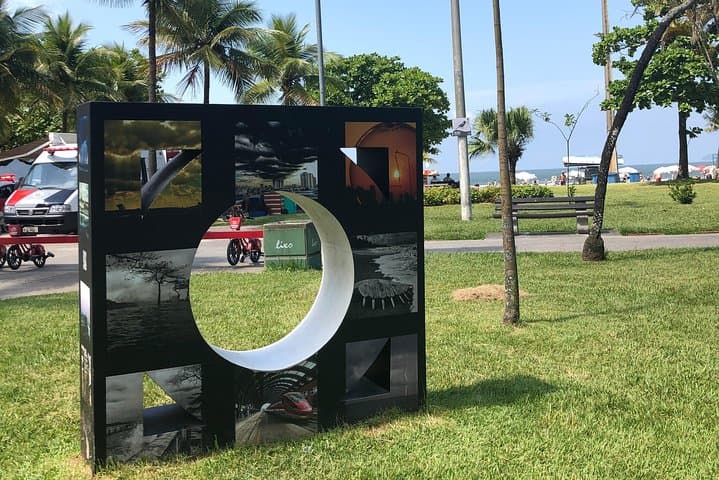 Walk Santos’ World-Record Beach Garden: A 4-Hour Coastal History and Botany Walk photo 5