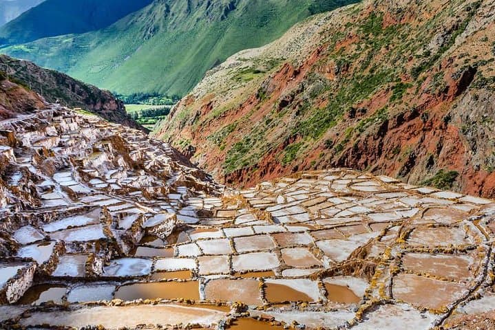 Machu Picchu & Rainbow Mountain: 4-Day Cusco Trek and Cultural Tour photo 2