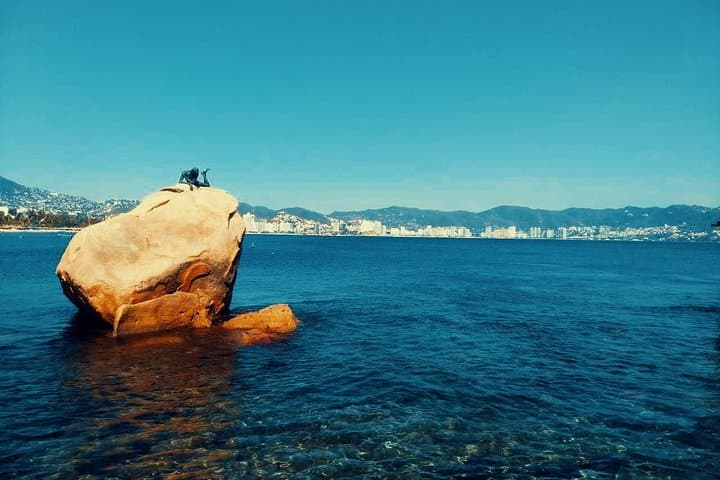 Acapulco Highlights: Chapel of Peace, Diego Rivera Mural & La Quebrada Cliff Divers Tour photo 1