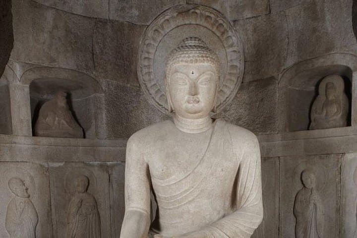 Seoul to Gyeongju Day Trip: Bulguksa & Seokguram Temple Tour