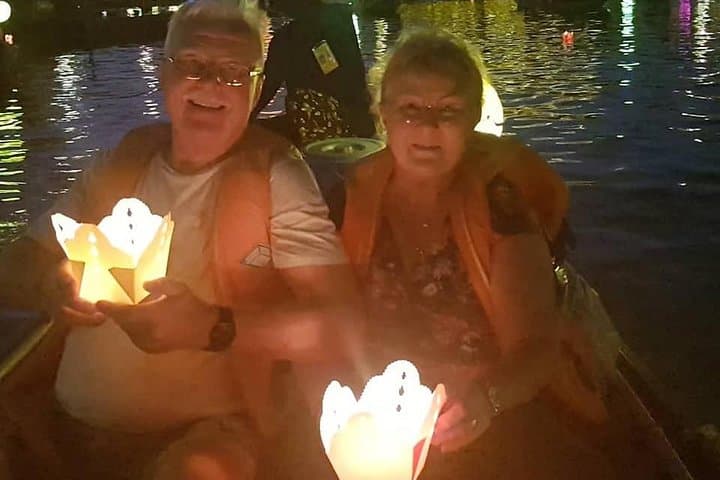 Hoi An Evening Lantern Walk & Sampan Boat Ride — Night Market Experience photo 5