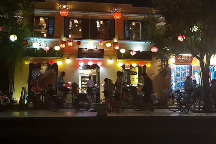 Hoi An Evening Lantern Walk & Sampan Boat Ride — Night Market Experience photo 6