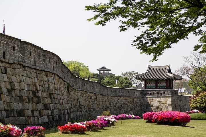Suwon Hwaseong Fortress and Samsung Innovation Museum Private Day Tour from Seoul photo 5