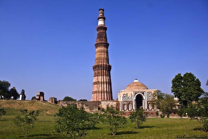 Early Morning Delhi Tour: India Gate, Gurudwara Bangla Sahib & Chandni Chowk photo 2