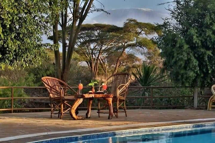 7-Day Big Five Safari: Maasai Mara, Nakuru, Naivasha & Amboseli photo 2