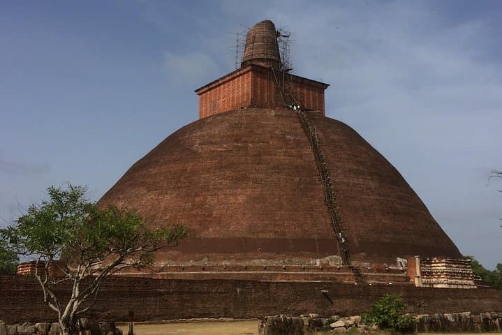 Cycle Through 2,000 Years of Anuradhapura: Guided Cultural Bike Tour photo 3