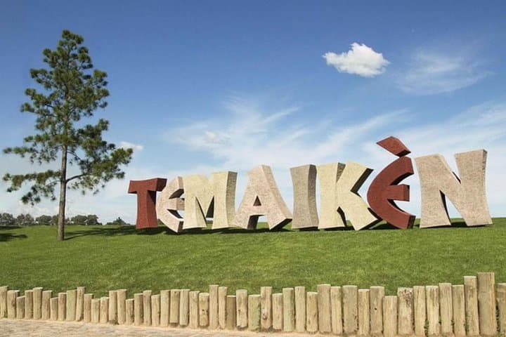 Temaikèn Biopark Day Trip from Buenos Aires — Transfer, Tickets & Wildlife Encounters