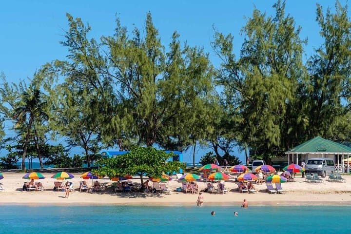 Pigeon Island Beach Shuttle: Fast Route from Castries to Golden Sands photo 2