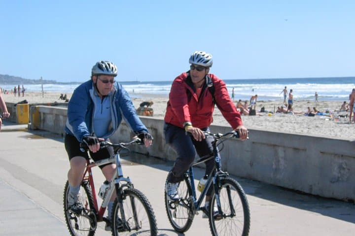 Cruise La Jolla: Electric Bike Coastline Tour to Mount Soledad photo 1