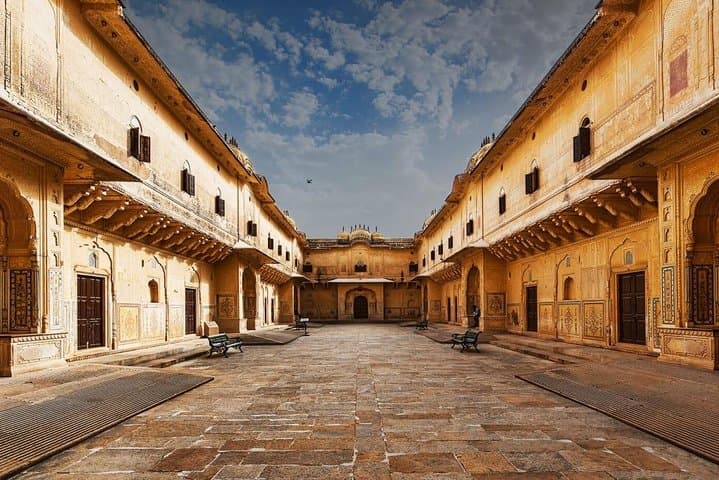 4-Day Jaipur Pushkar Udaipur Private Guided Tour with Hotels photo 2