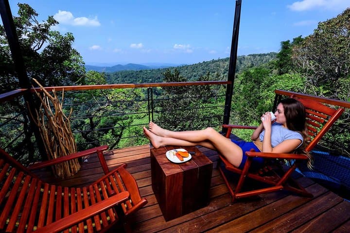 Private Overnight Adventure in Belihuloya: Village Walks, Waterfall Dip & Treehouse Stay photo 4