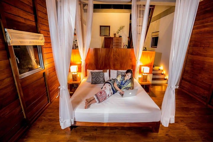 Private Overnight Adventure in Belihuloya: Village Walks, Waterfall Dip & Treehouse Stay photo 6