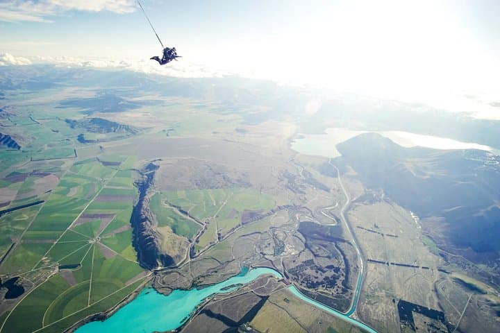 Skydive Mt Cook: 10,000ft Freefall Over Lake Pukaki & Aoraki photo 2