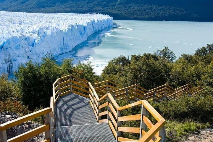 Perito Moreno Glacier Boat Safari: Up-Close Views and Boardwalks from El Calafate photo 3