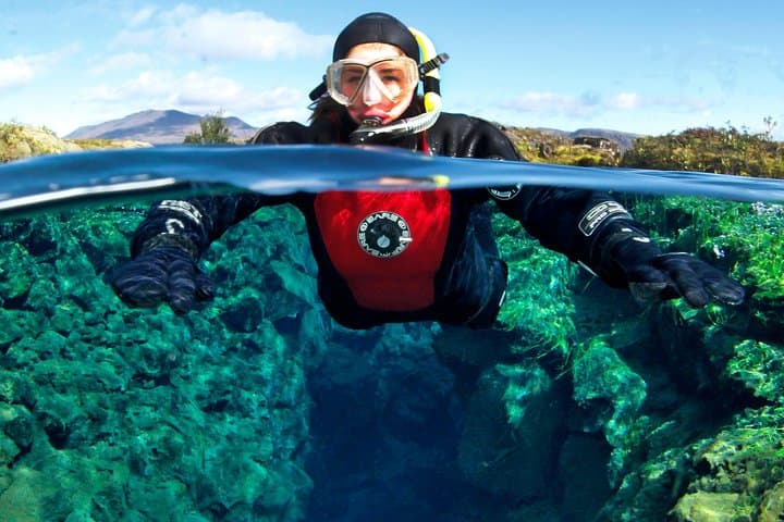 Silfra Snorkeling: Swim Between Continents in Thingvellir National Park photo 4