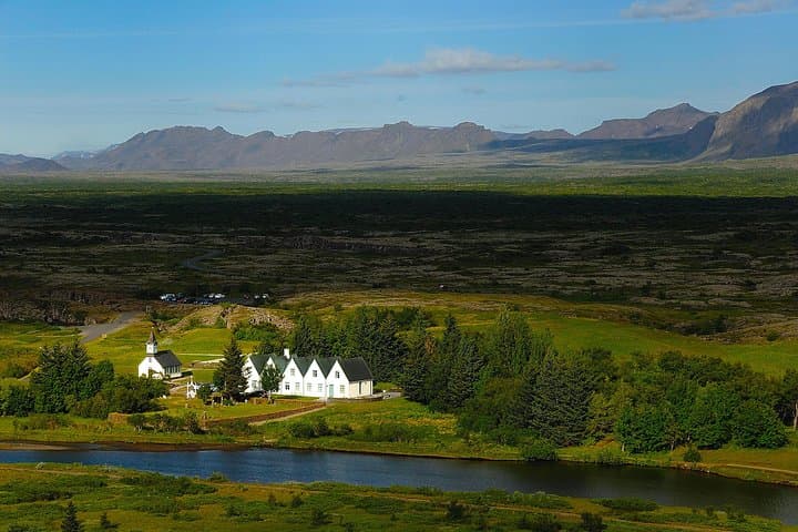 Silfra Snorkeling: Swim Between Continents in Thingvellir National Park photo 5