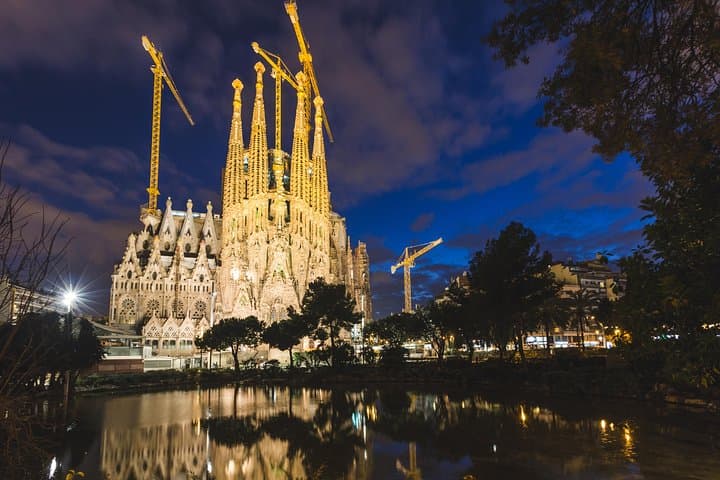 Barcelona Night Tour by Sidecar Motorcycle — Sagrada, Montjuïc & Seafront After Dark photo 2