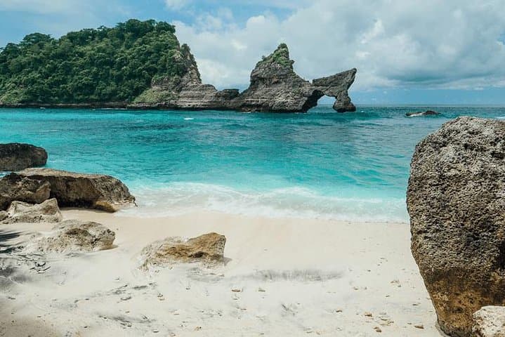 Full-Day Nusa Penida Tour: Kelingking, Broken Beach & Crystal Bay Snorkel photo 3