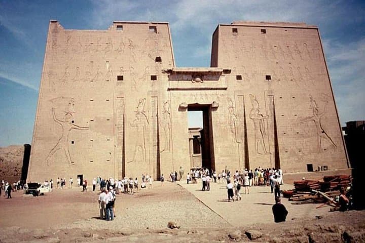 Private Edfu & Kom Ombo Temples Tour from Luxor — Horus, Sobek and Nile-Side Ruins photo 3